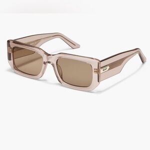 NWT QUAY TELL ME MORE.